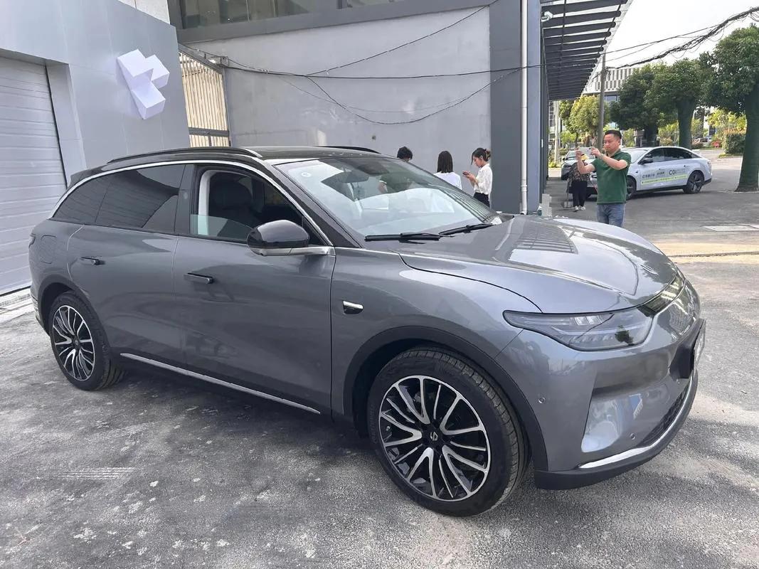 中國一汽×零跑汽車:新能源賽道上的“強強聯(lián)合”